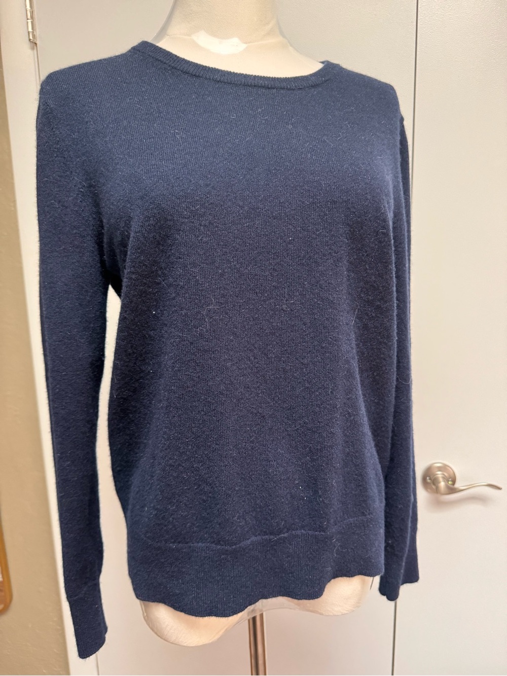 Quince Navy Mongolian Cashmere Crewneck Sweater